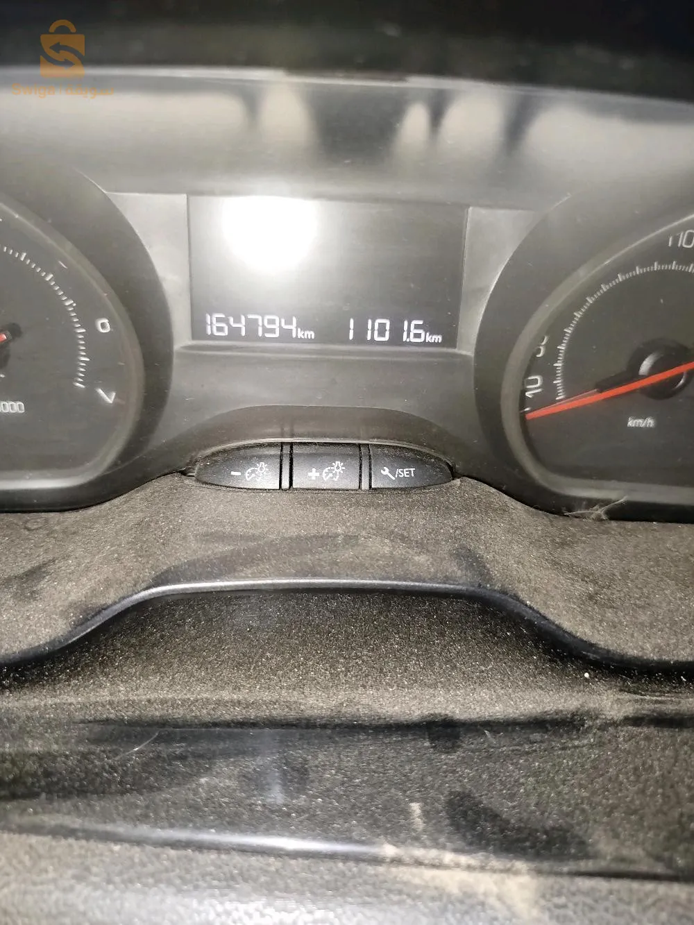 بيع سيارة بيجو208