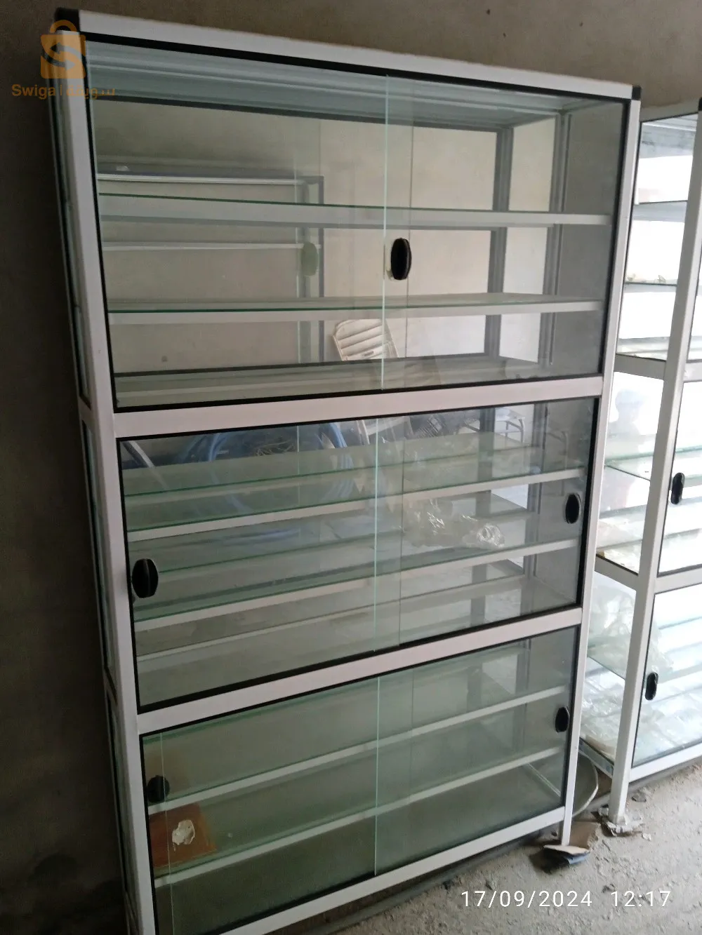 خزائن présentoir ألمنيوم+كونتوار