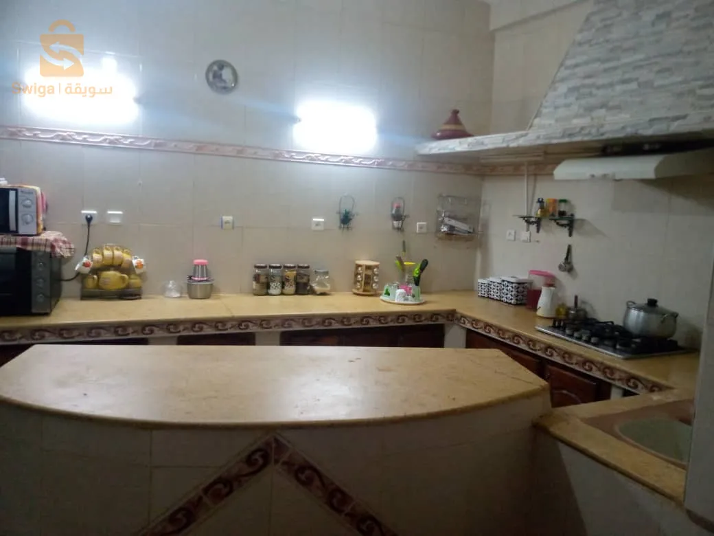 avendre maison endroit commercial à haï bouamama à côté pastelle coca