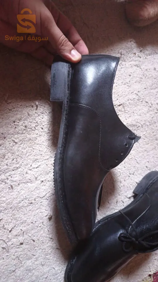 Des chaussures en cuir résistantes