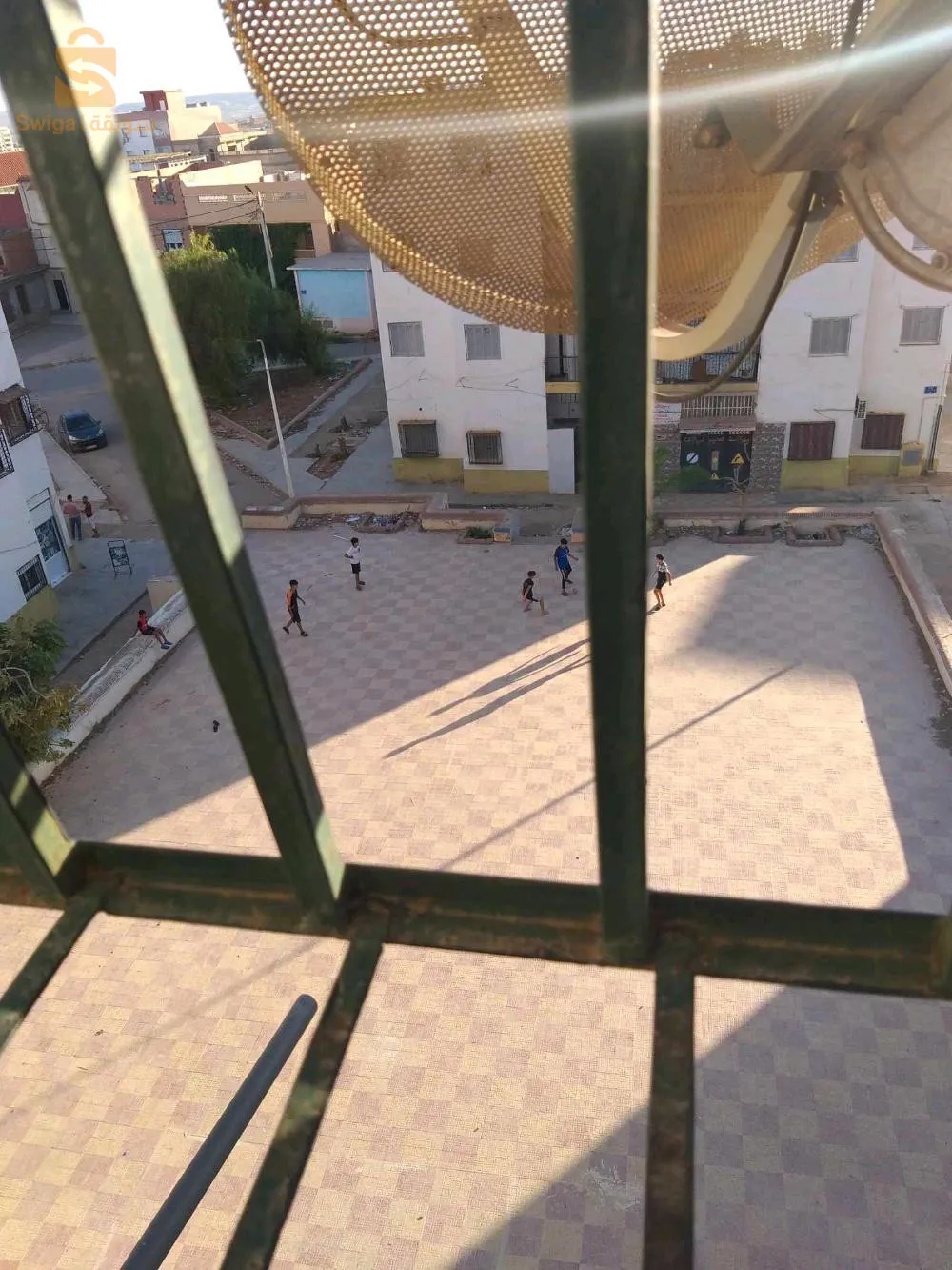 لزون 8 حي 614 فوق مدرسة عيشوبة  الطابق 3