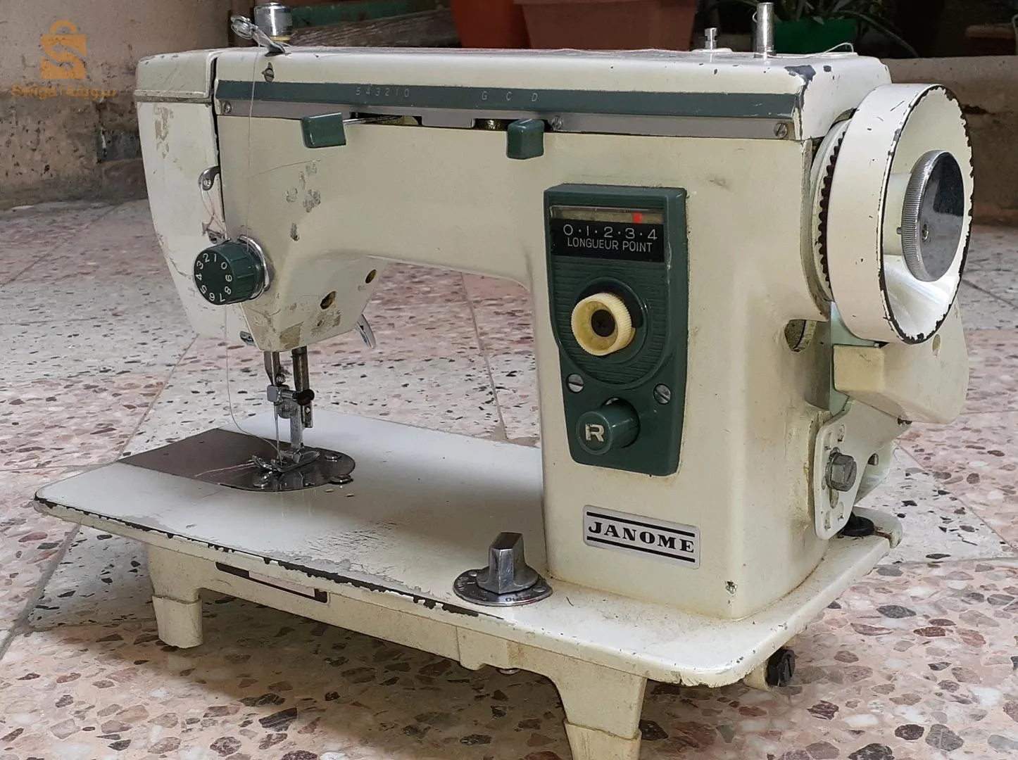 الة خياطة من نوع  Janome حاجة قوووة بزاف