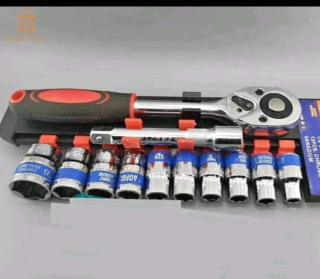 علبة مفاتيح كليكي 12 قطعة