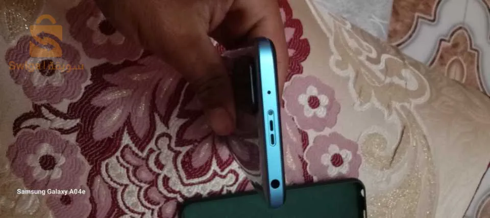 Redmi 10/.  128 /4+2
Jdid m3eh incassable w pochet
Nbi3 wla nbdl wnzid
 0792705066
