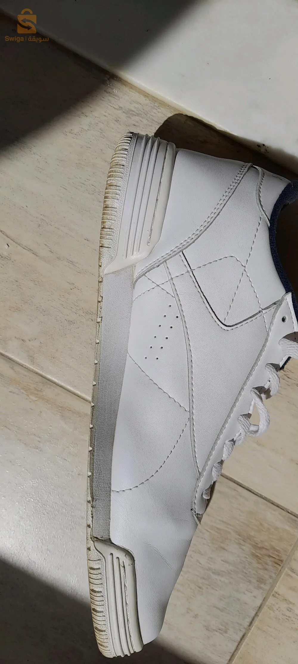 حذاء للبيع