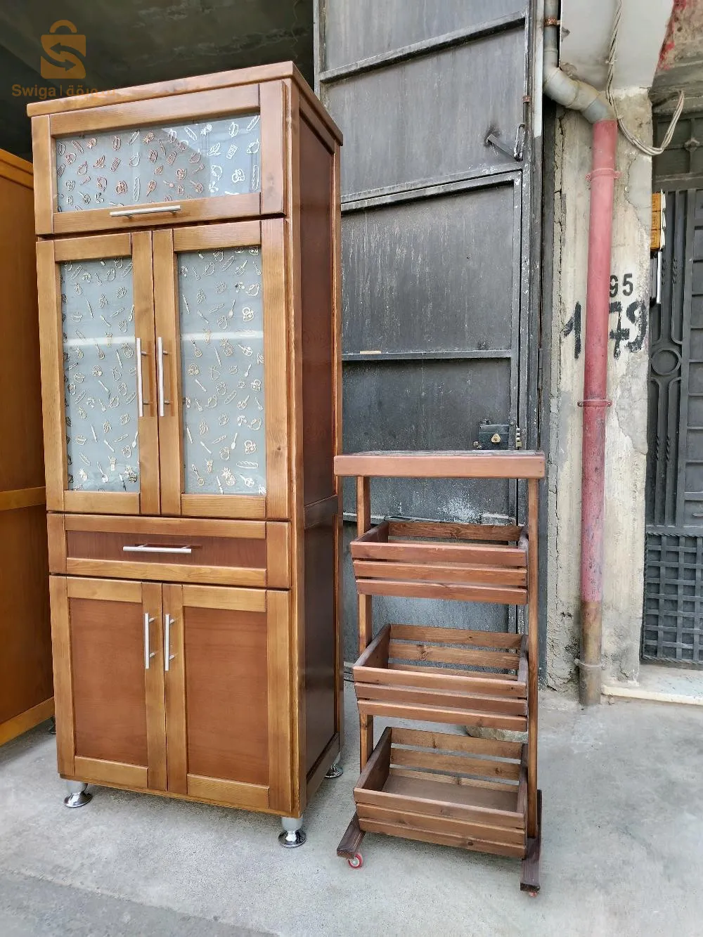Buffet cuisine bois rouge 1er