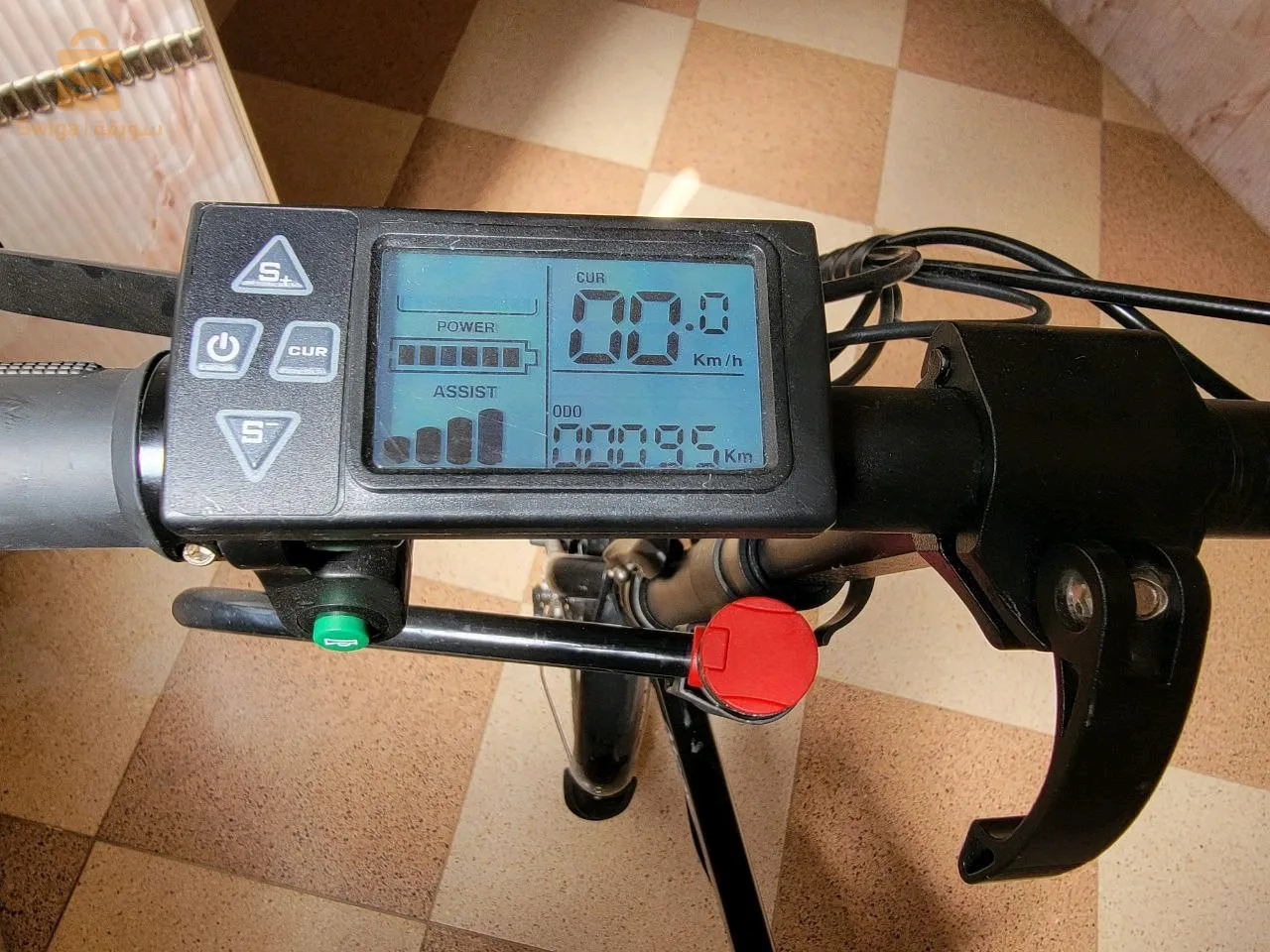 Vélo électrique pliable Neuf 95 km , marque MOOVWAY FRANCE avec chargeur