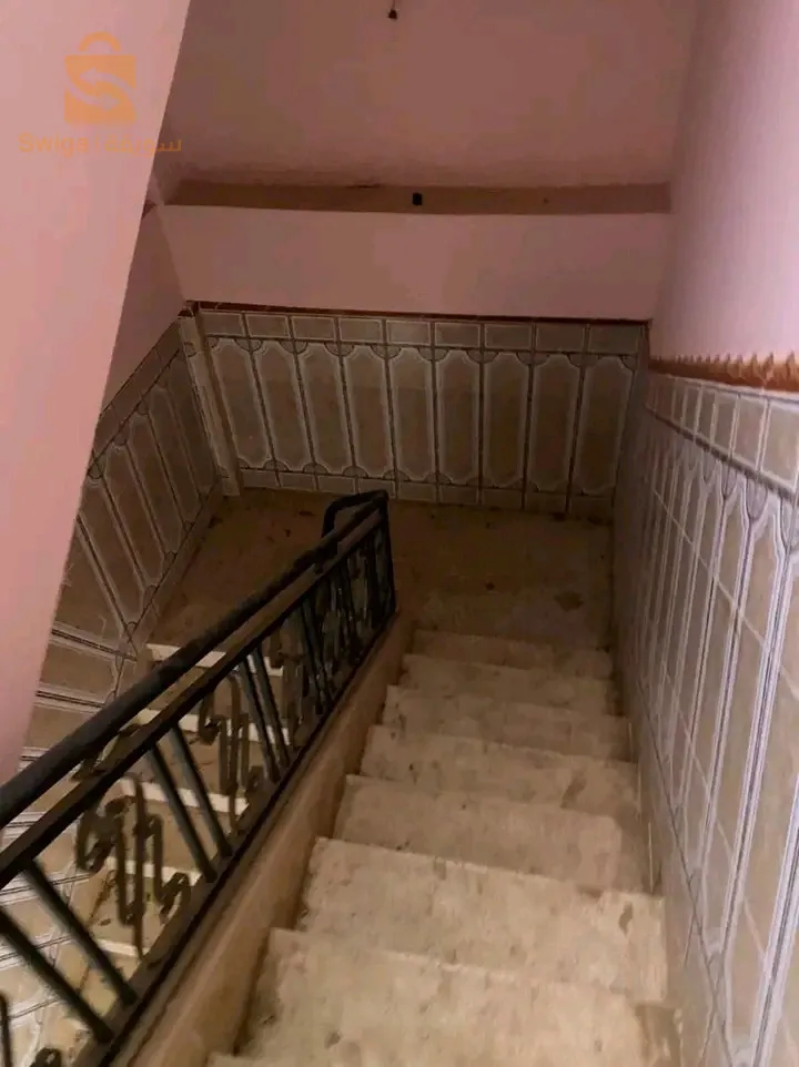 كاين سكن في الرمان القديم 135متر مع كل الوثائق. المهتم يتصل 0667982250 🤗