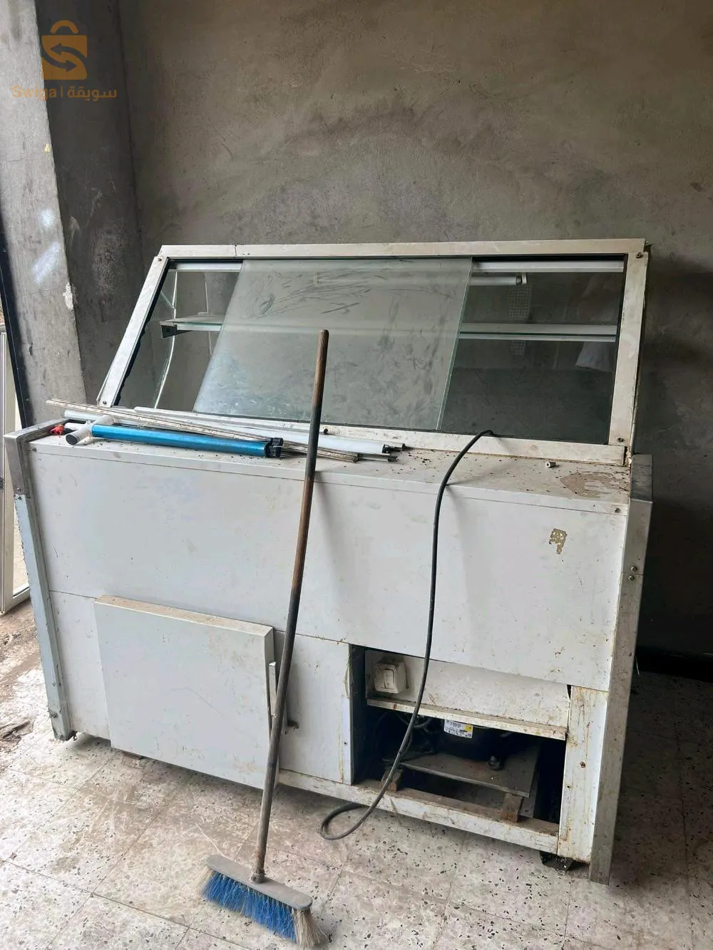 بيع ادوات مطعم