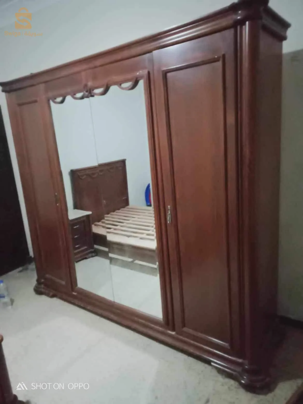 شومبرة كوشي شااابة بزااف!!!!!bois être chbab  و نقية بزاف يجي فيها une marbre في لاكوافاز و غاع!!!!!