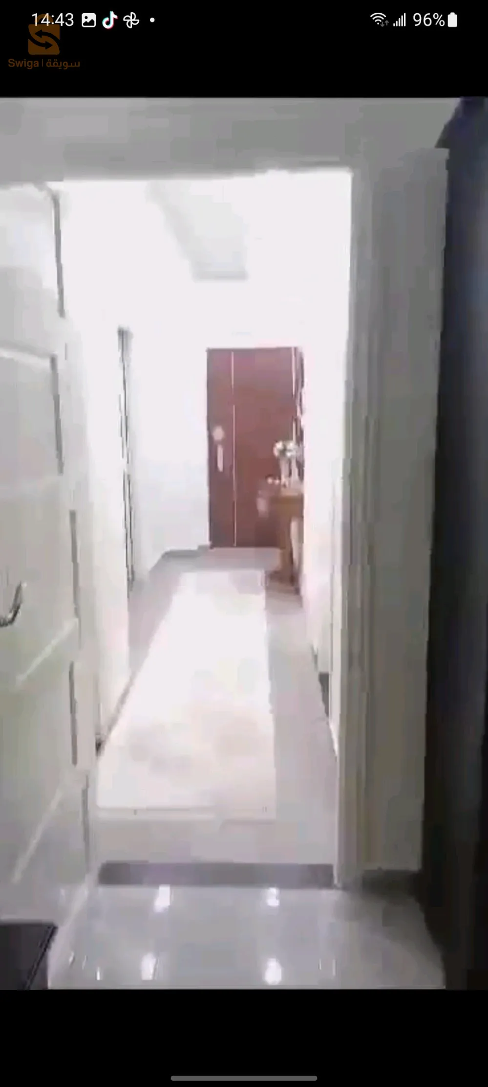 شقة مؤثثة من ثلاث غرف طابق الأرضي