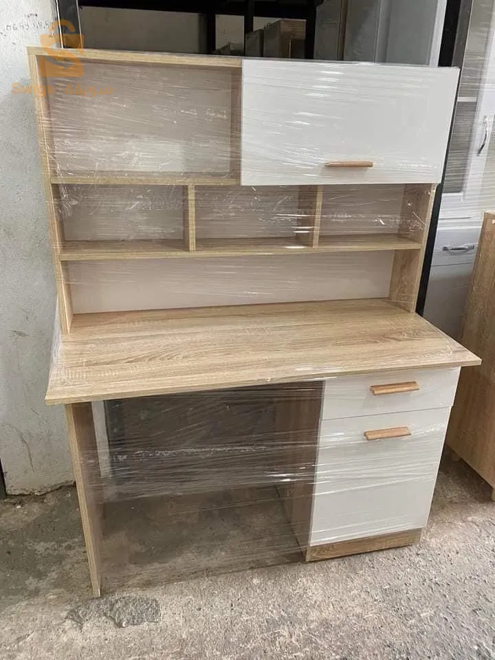 bureau milamin top model