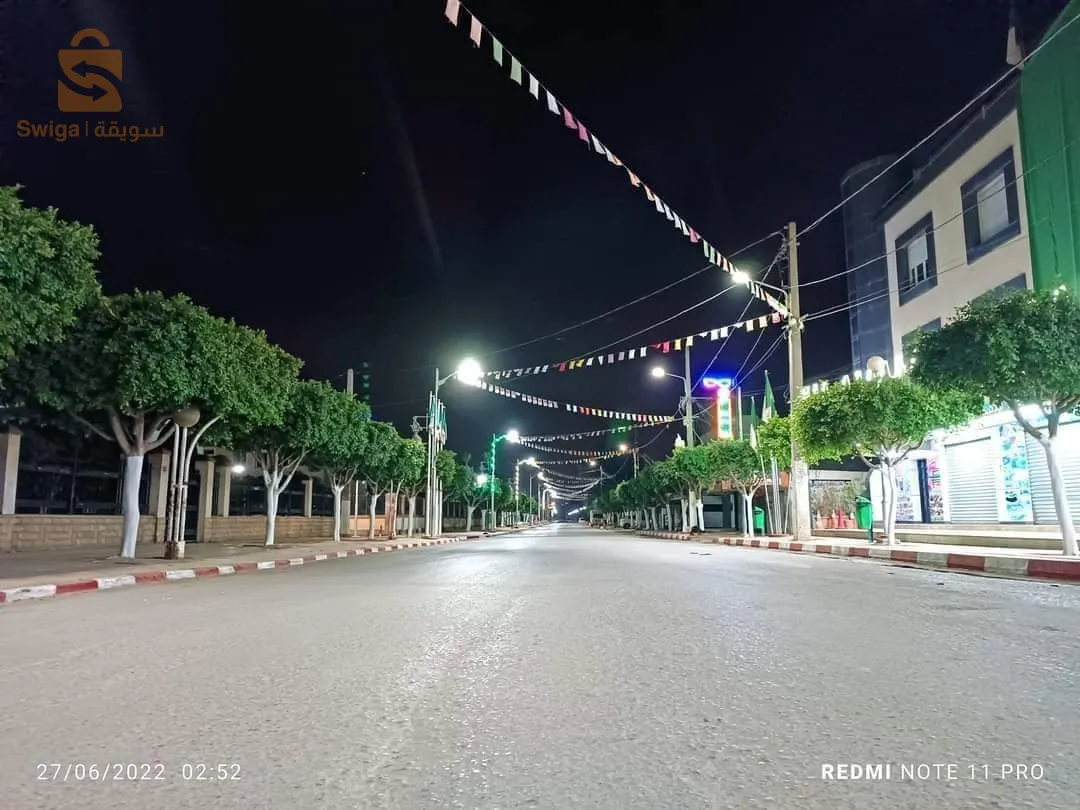 السعر
390مليون للأر💮 قطع أراضي للبيع في بلدية حمادي 💮حي اولاد برهيم 💮 وسط المدينة 💯 (ولاية بومرداس)
🔹قريب من طريق شرق 🛣️ غرب السيار 🔹
🌁 تتوفر على كهرباء ⚡ و غاز 🔥 وماء 💧 
قريبة من المسجد 🕌 ومحلات تجارية 🛒🛍️
🧐وثائق عقد ملكية 📝 ودفتر عقاري 📗  كتابة عند الموثق🧐
م📏📏 مساحة متوفر 📏📏
🔹 قريبة من المطار هواري بومدين 🛫 🔹
لي استفسار 0775851159