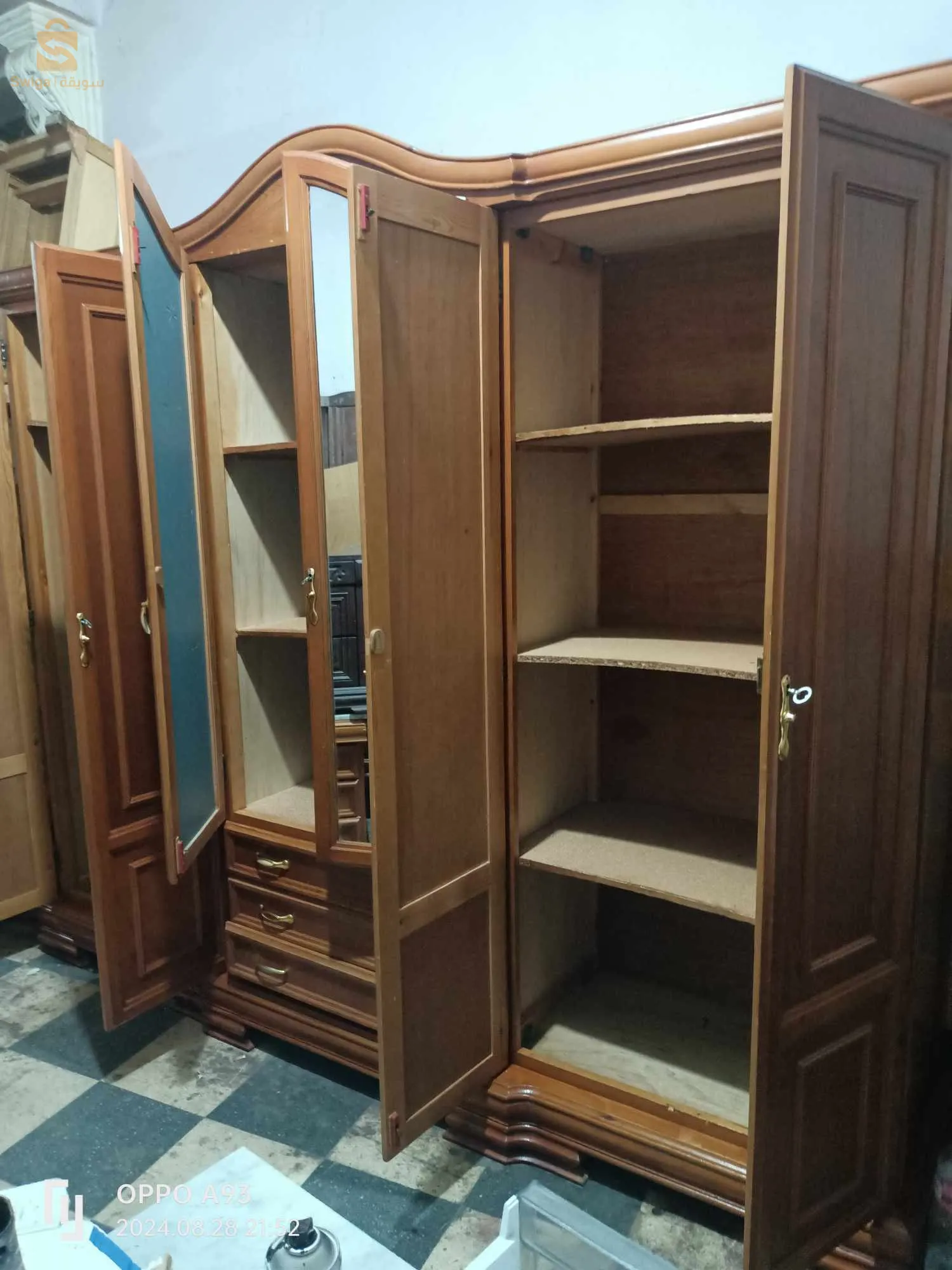 armoire bois rouge 1choix