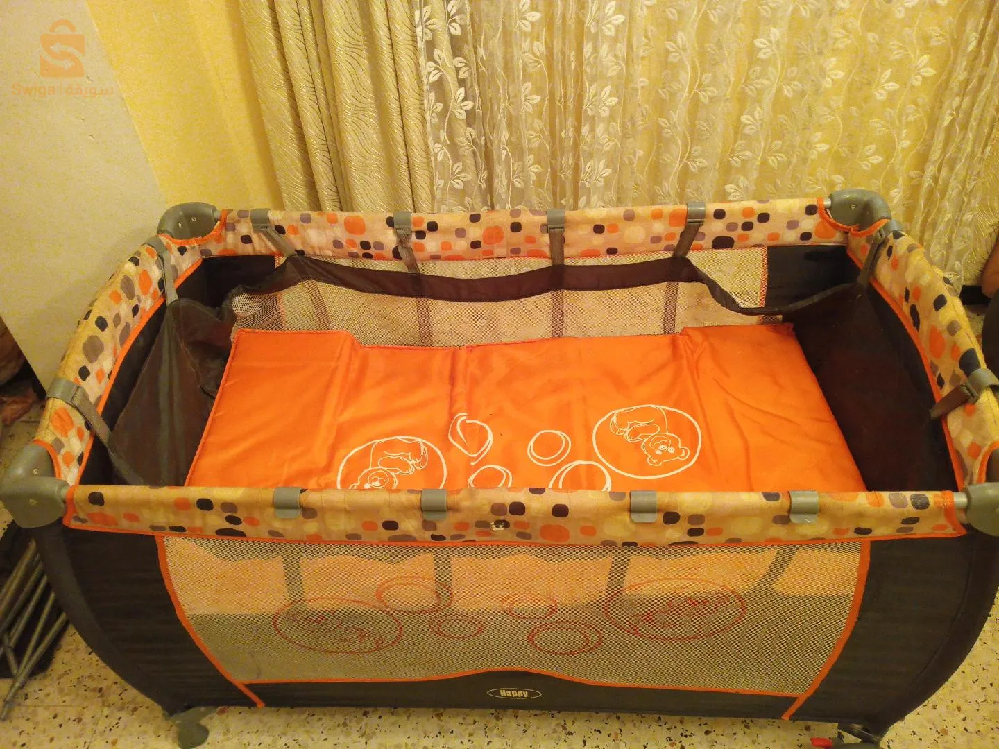 Poussette pingouin et lit pour bébé