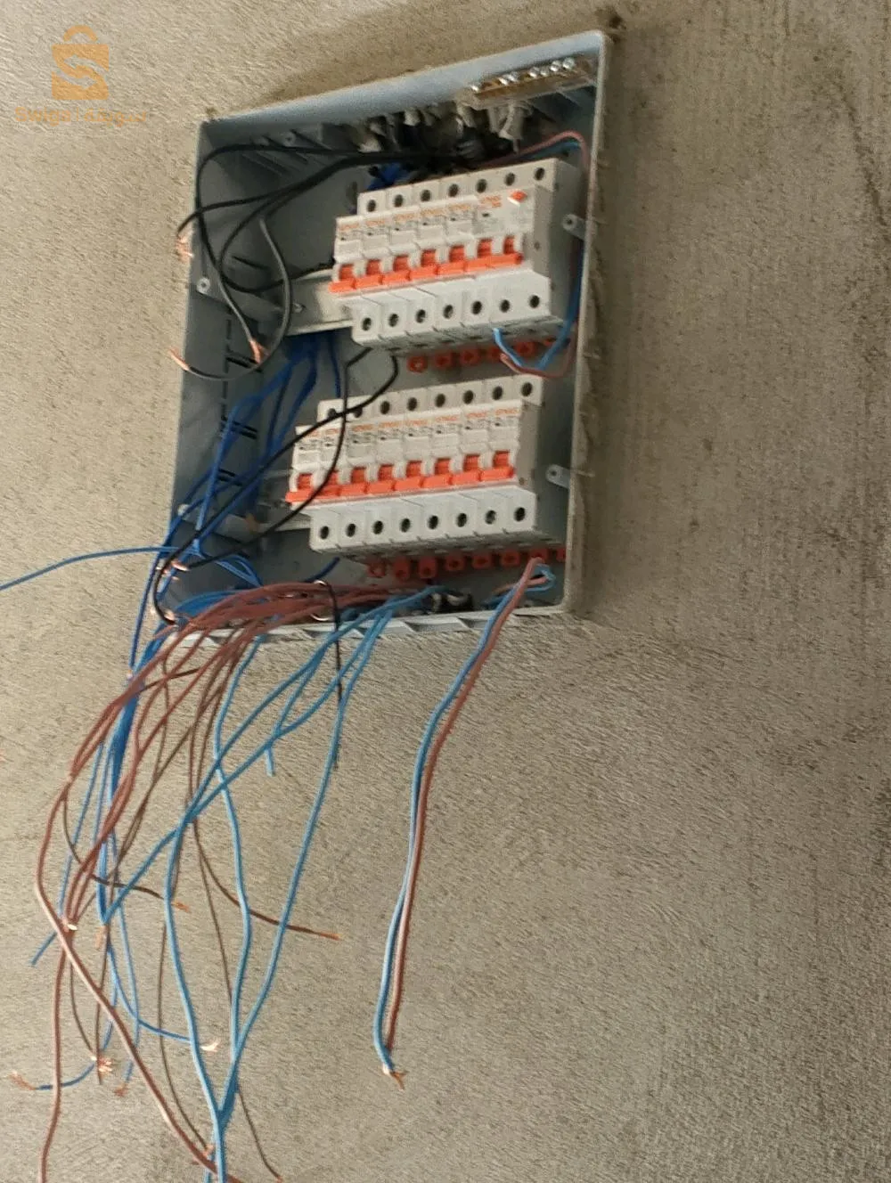 فني كهرباء واصلحات