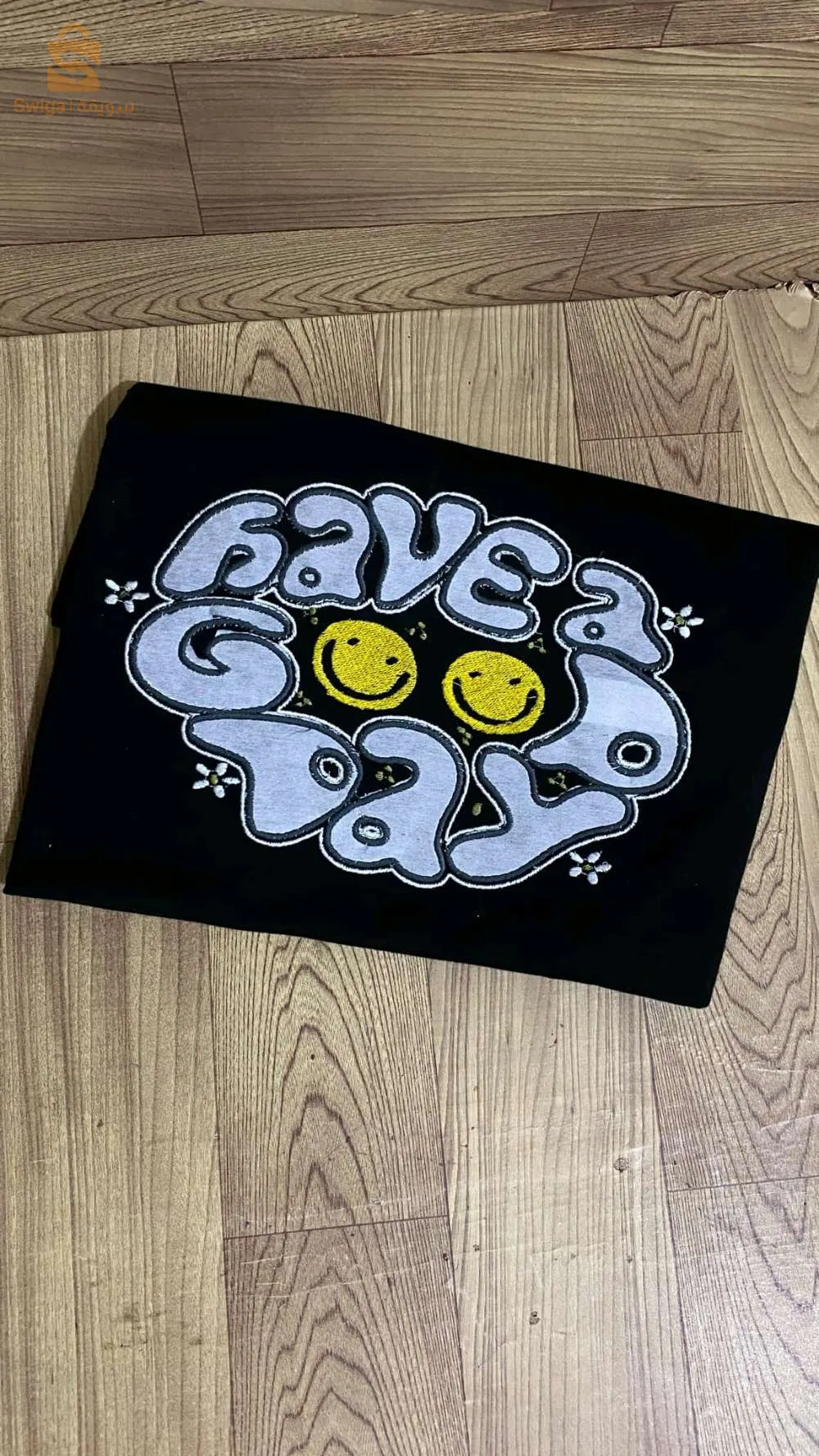 تيشرت مطروز