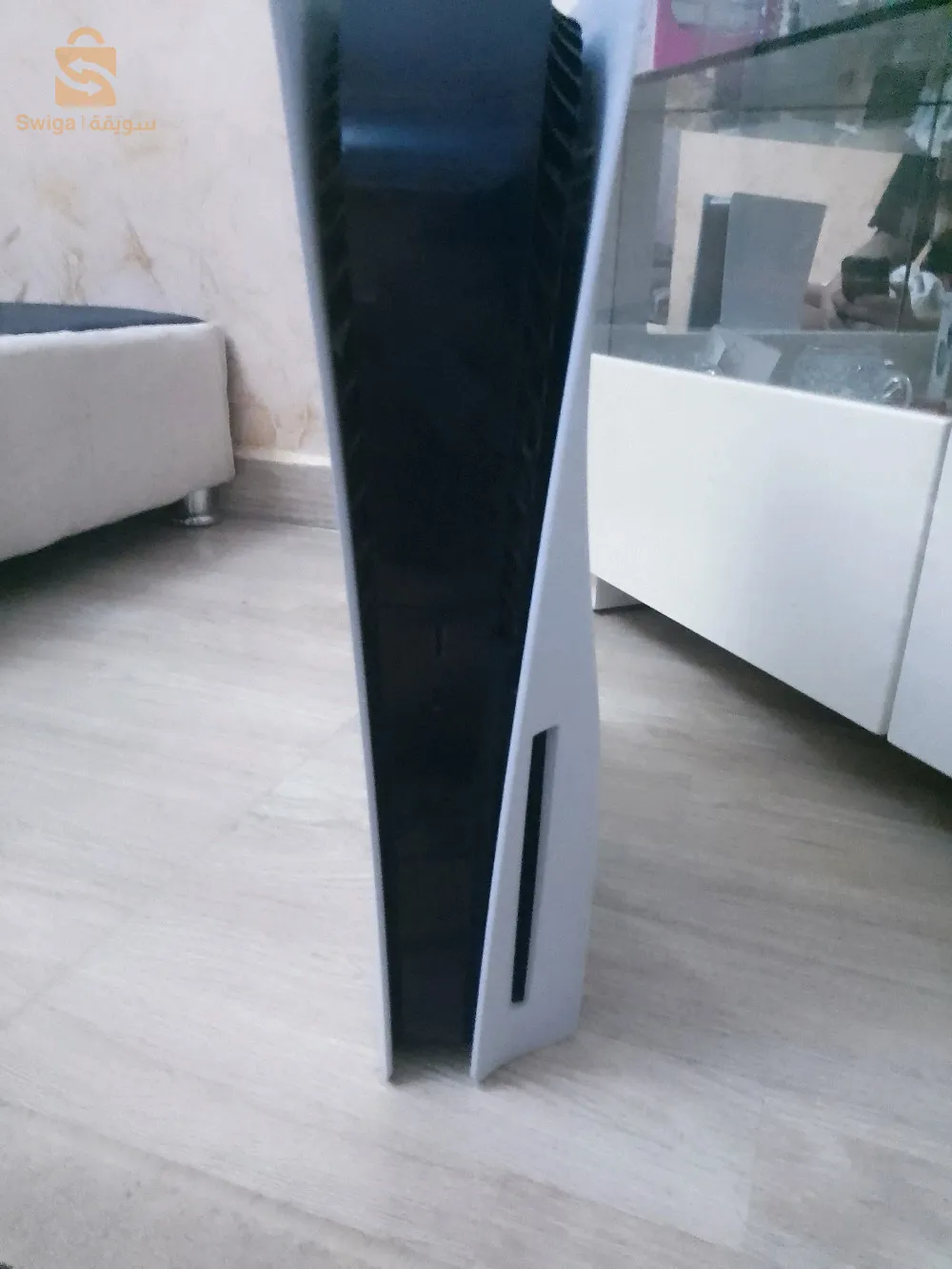 ps5 européenne جديدة +manette originale+ 3 jeux+800gb