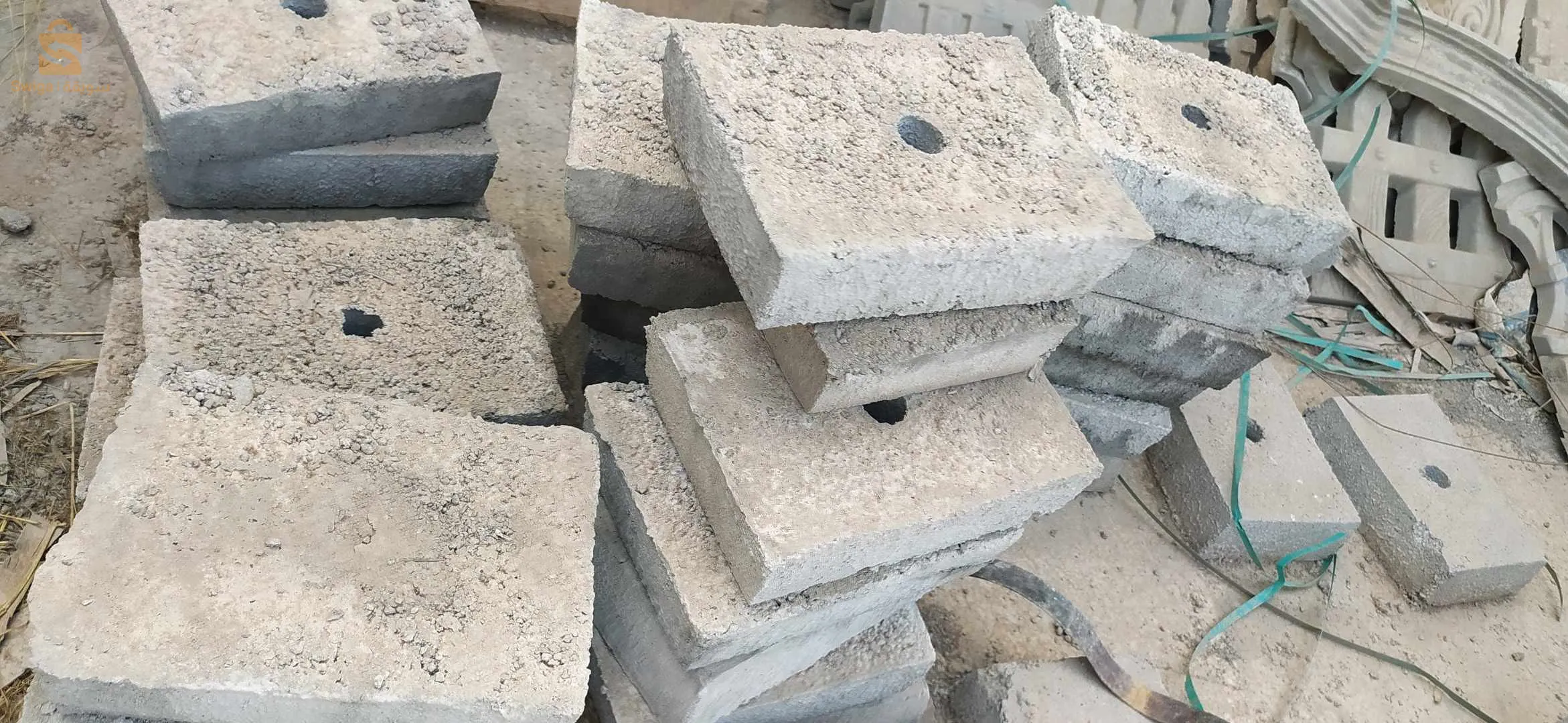 اعمدة اسمنيةخاصة  بسياج 
العنب
التفاح
