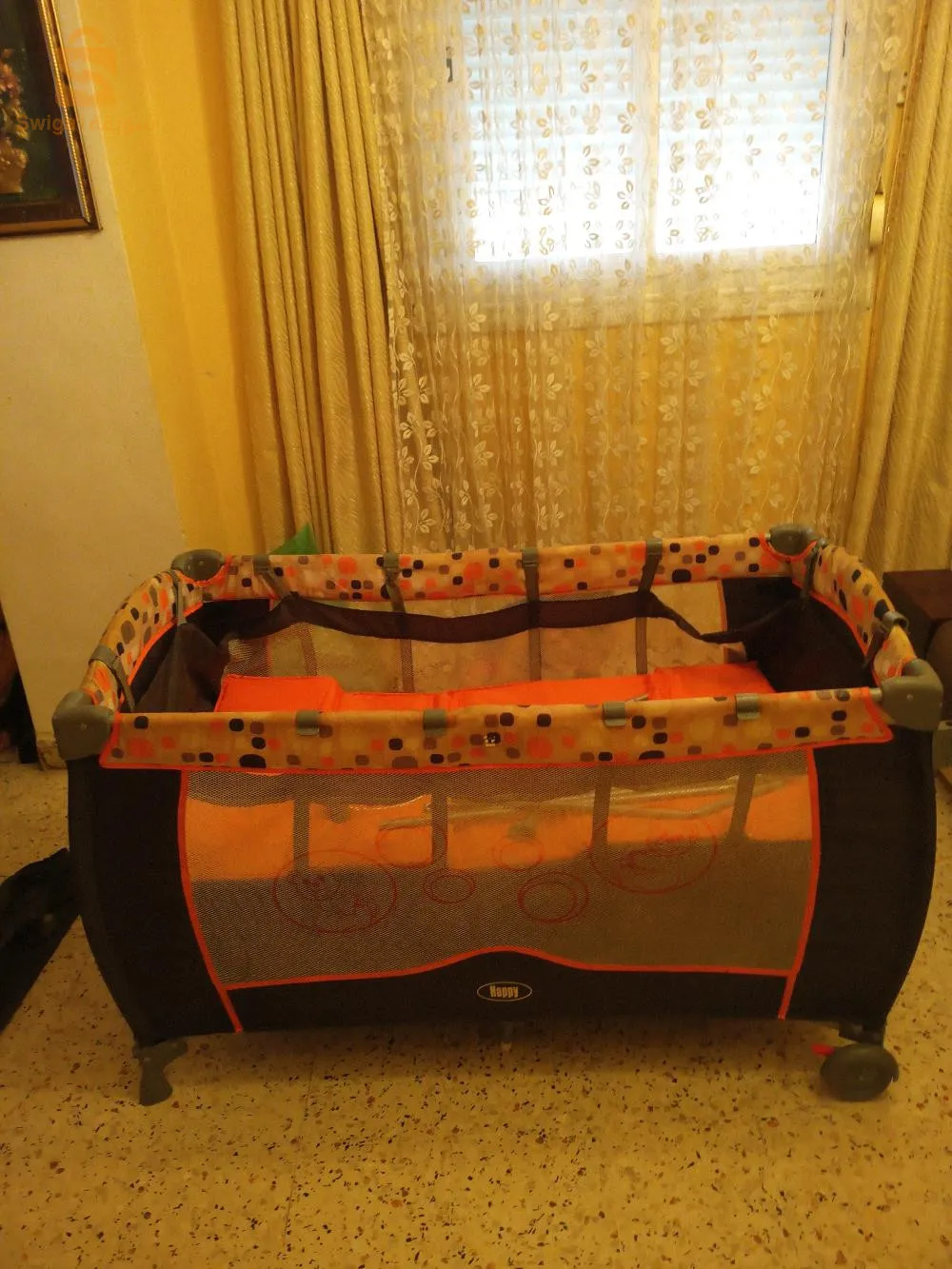 Poussette pingouin et lit pour bébé