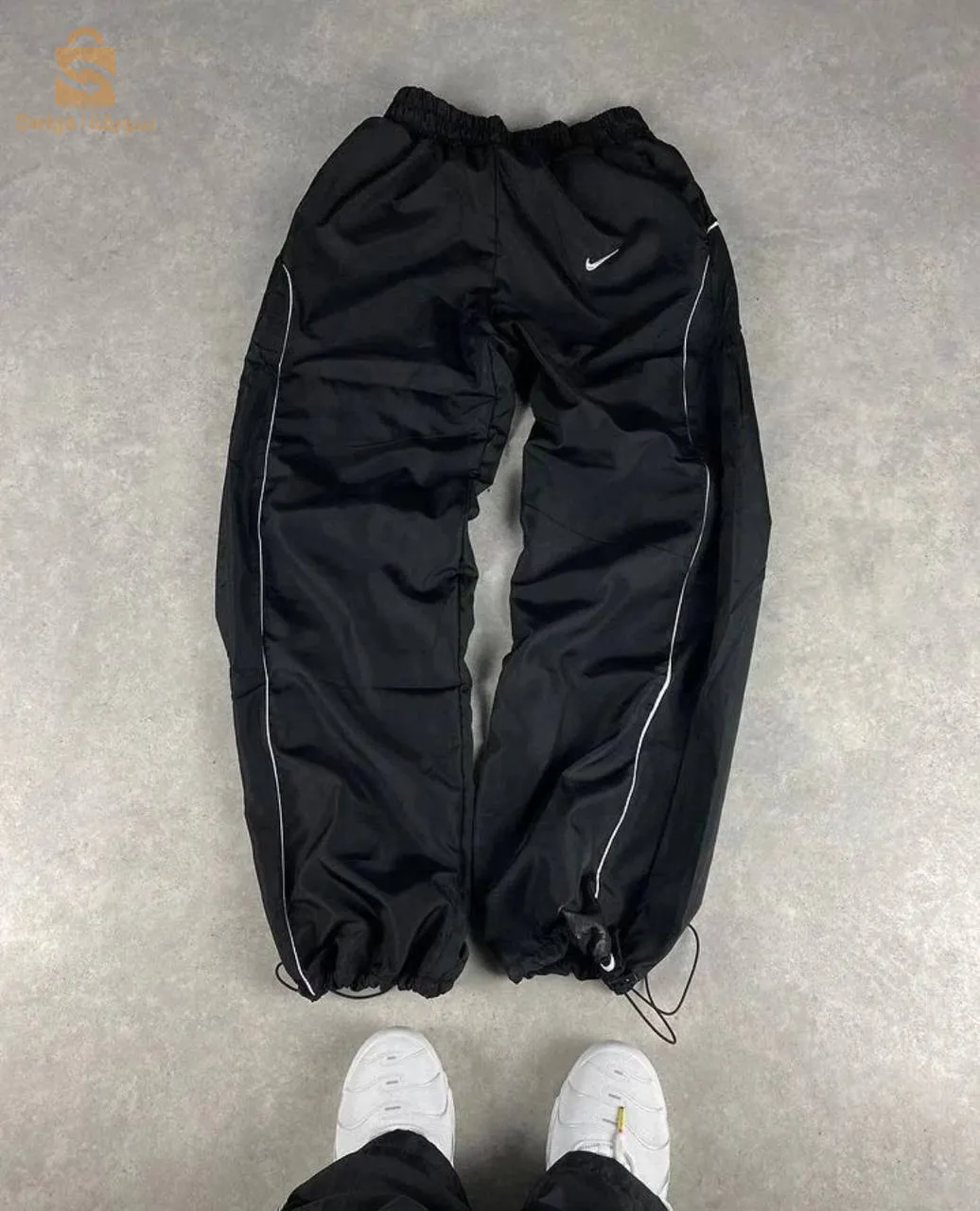 parachute nike trackpants Black
