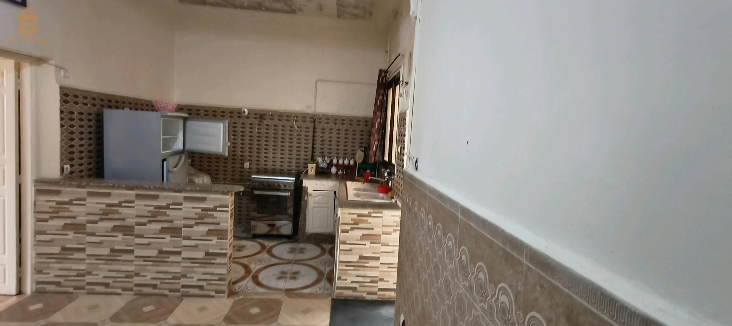 للبيع