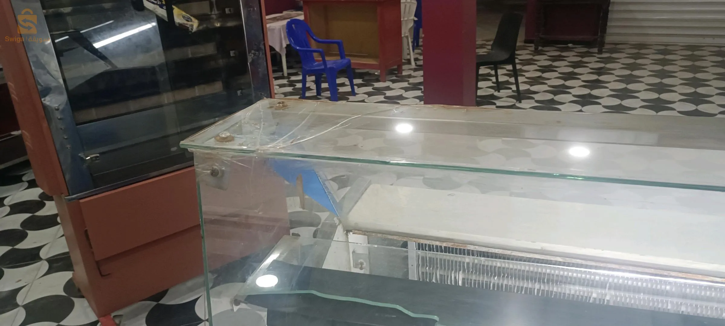 frigo prisontoir 2 metres /frigo prisontoir 2 port 1.5m