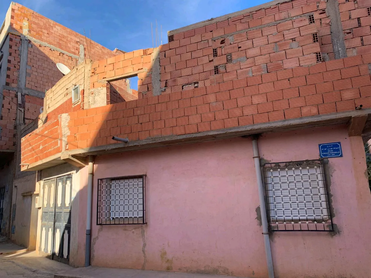 سكن للبيع حي بن عربة روشي وهران (باب وهران)