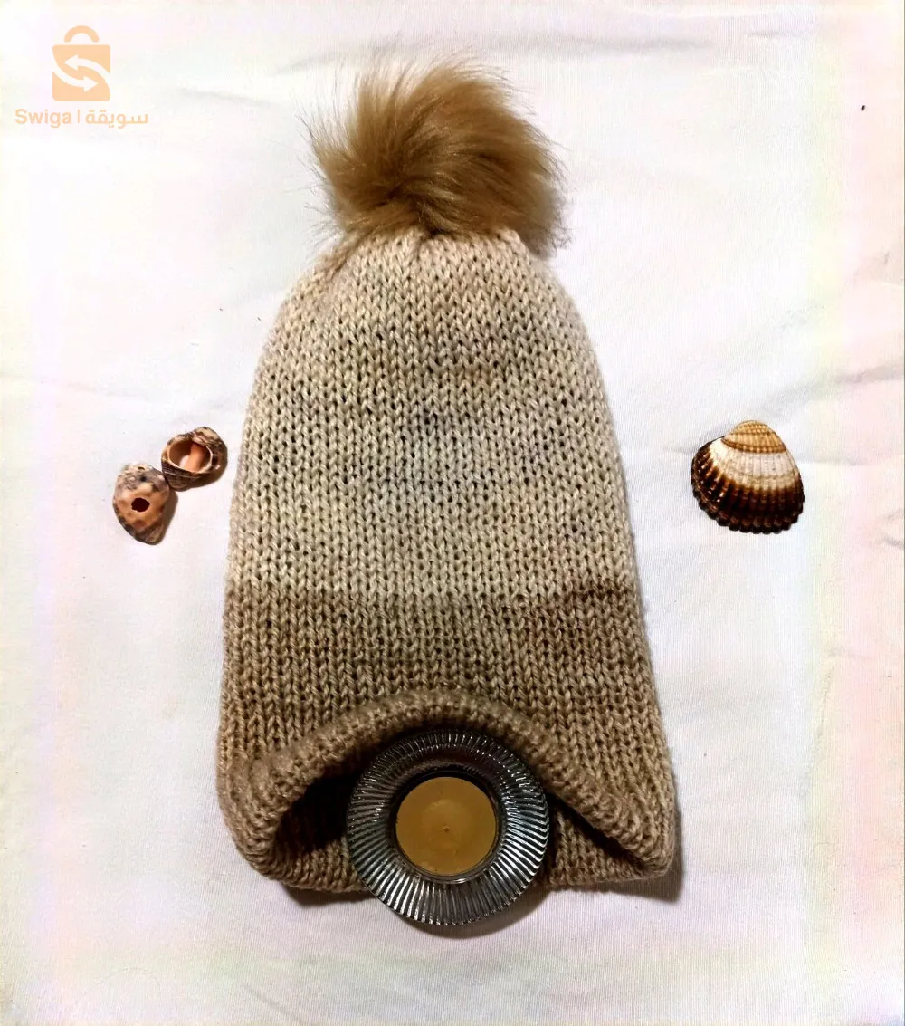 :"High-quality winter hats, scarves, and wool gloves, handmade in various distinctive colors. They are comfortable and hypoallergenic."