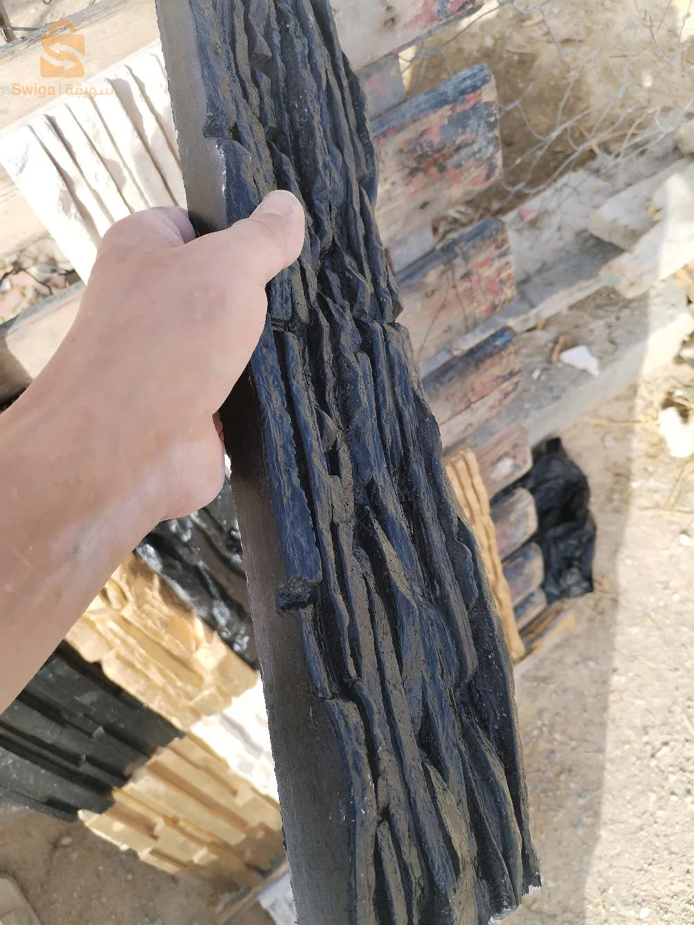 حجر اصطناعي لتزيين جدران المنزل ومحلاات