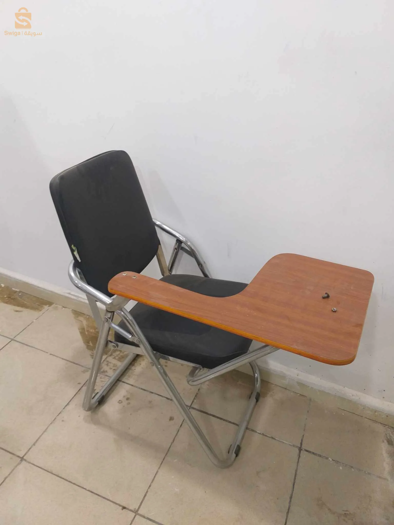 طاولات مدرسية