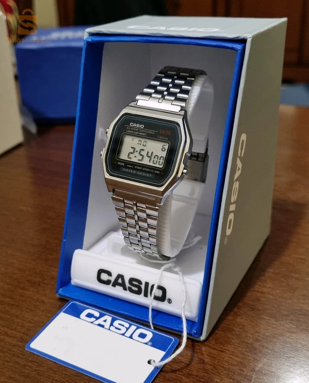 ساعات casio بلونين فضي وذهبي