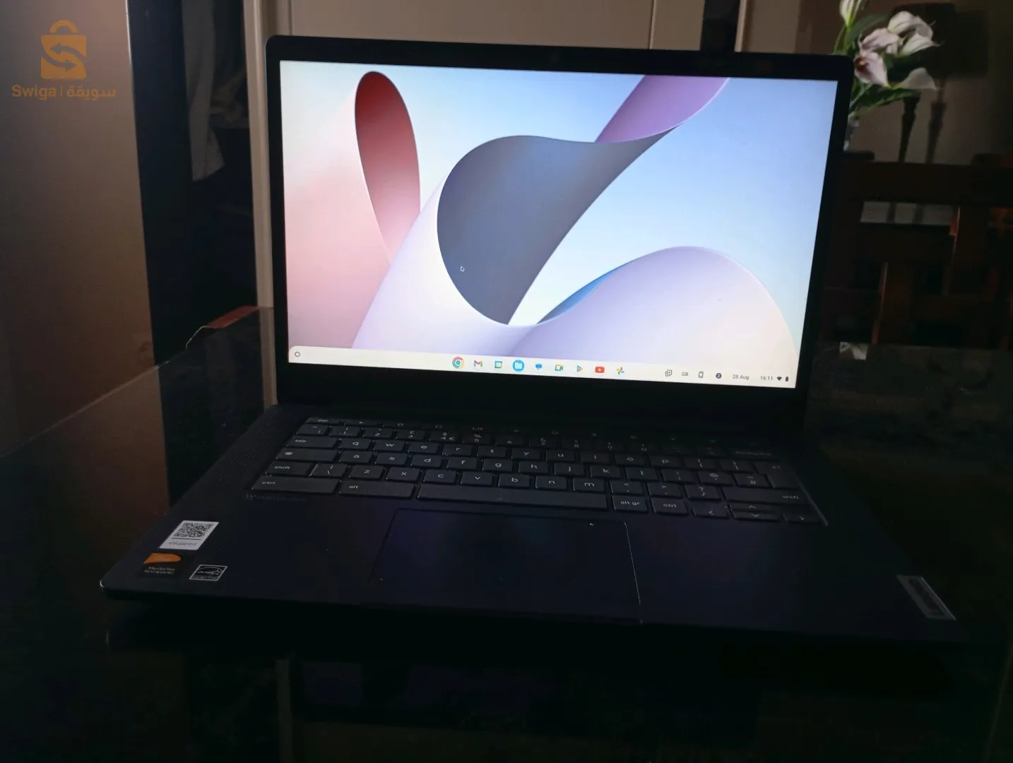 Brand : LENOVO
Model name : IP slim 3 chrome 14M868
Screen size : 14 inches
Colour : Abyss blue
CPU model : others
Ram memory installed size : 4GB
Operating system : Chrome OS
Ce Chromebook EST venu d'Angleterre 
Acheter il ya 01 mois environ