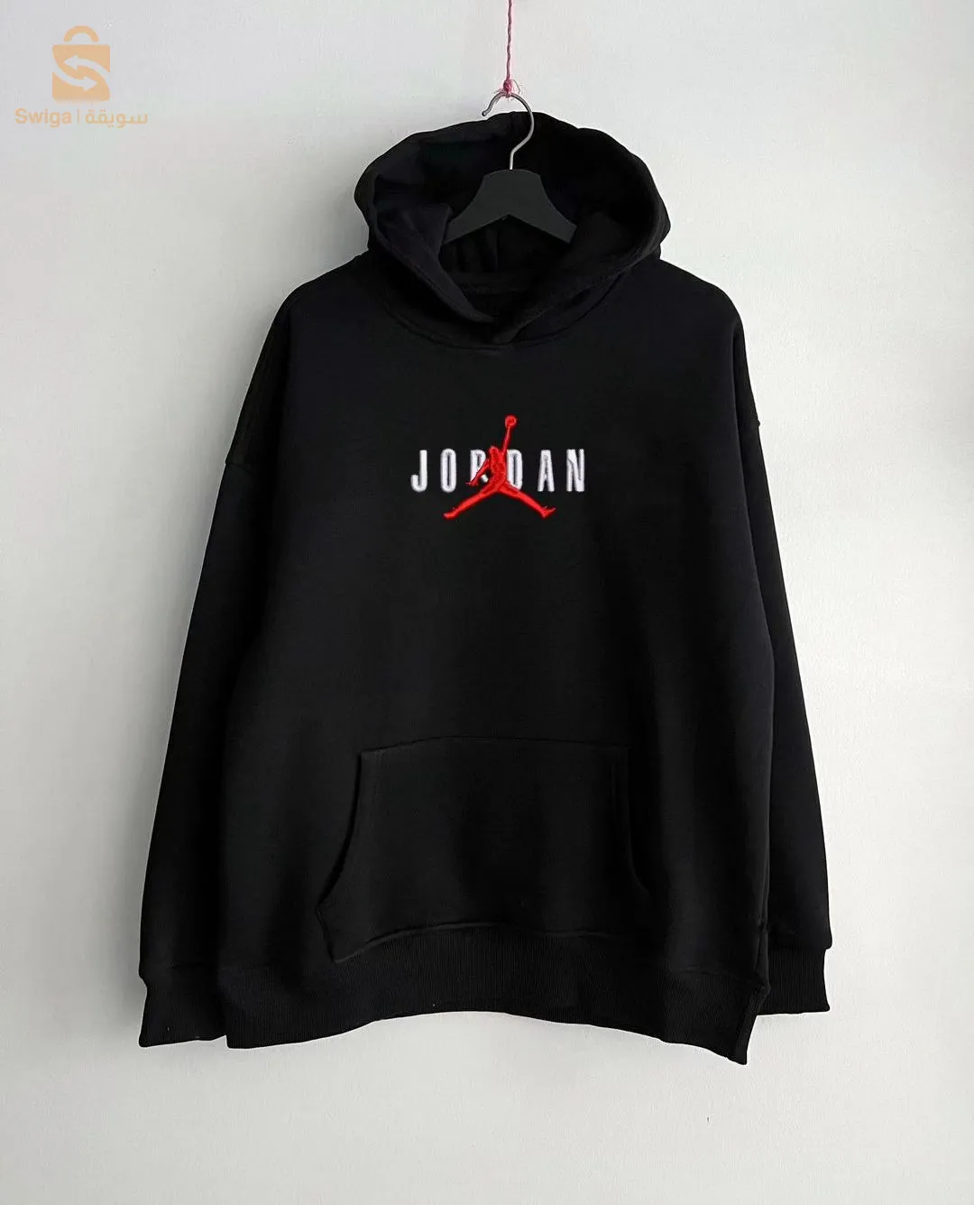 تيشيرت 
قطن 100٪
الالوان: ابيض / اسود 
المقاس : S/M/L/XL