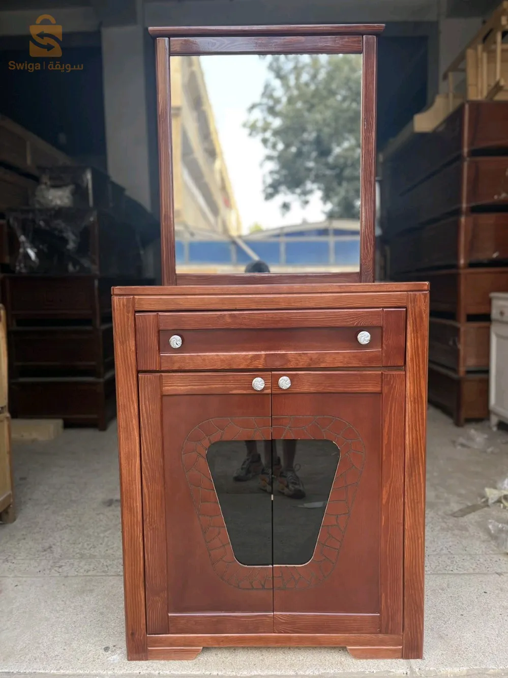 meuble chaussures bois rouge