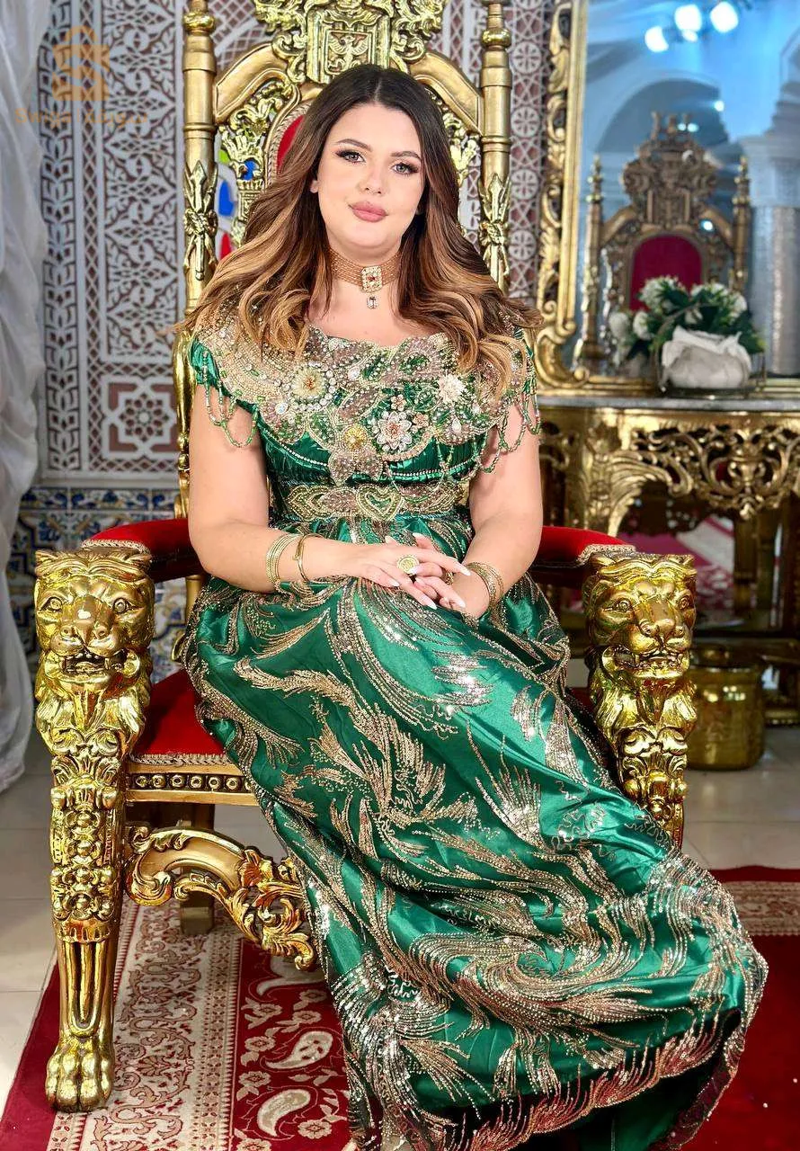 بلوزة وهرانية حرة