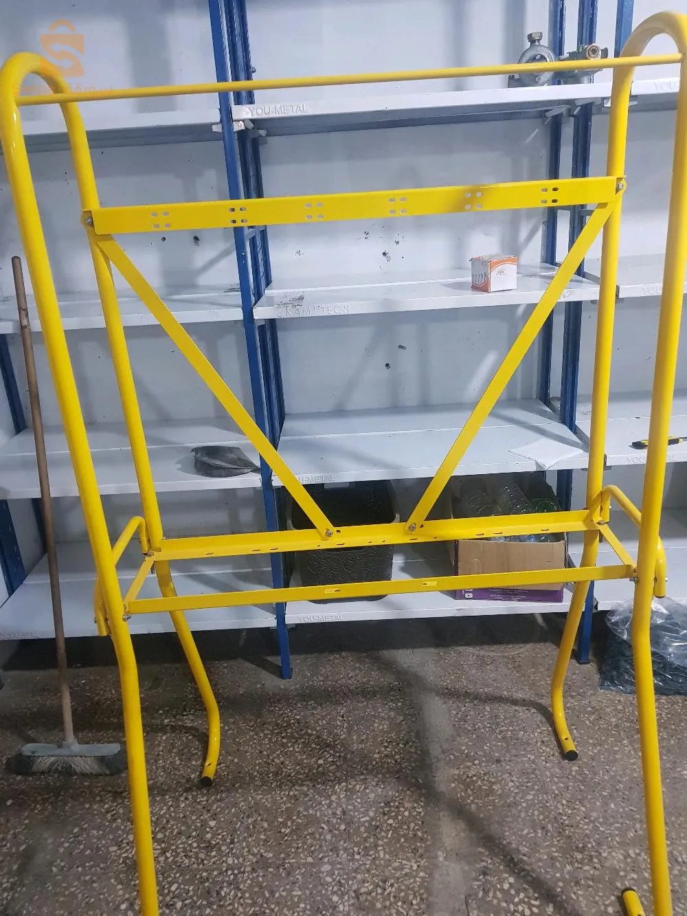 Support Armoires pour Chantier ( gewiss ) Italien