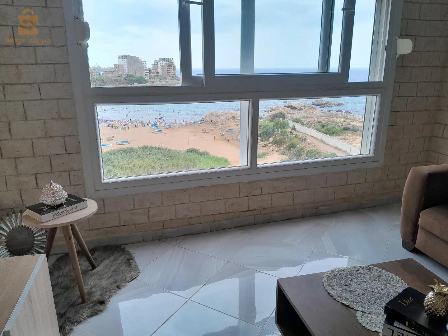 a vendre appartement avec une grande terrasse même superficie que l'appartement
(vente par le propriétaire)