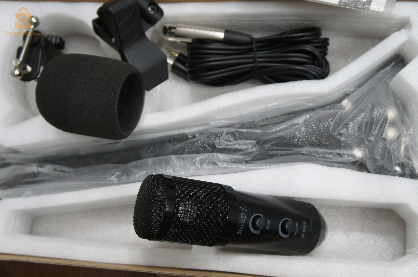 مكروفون M-800U