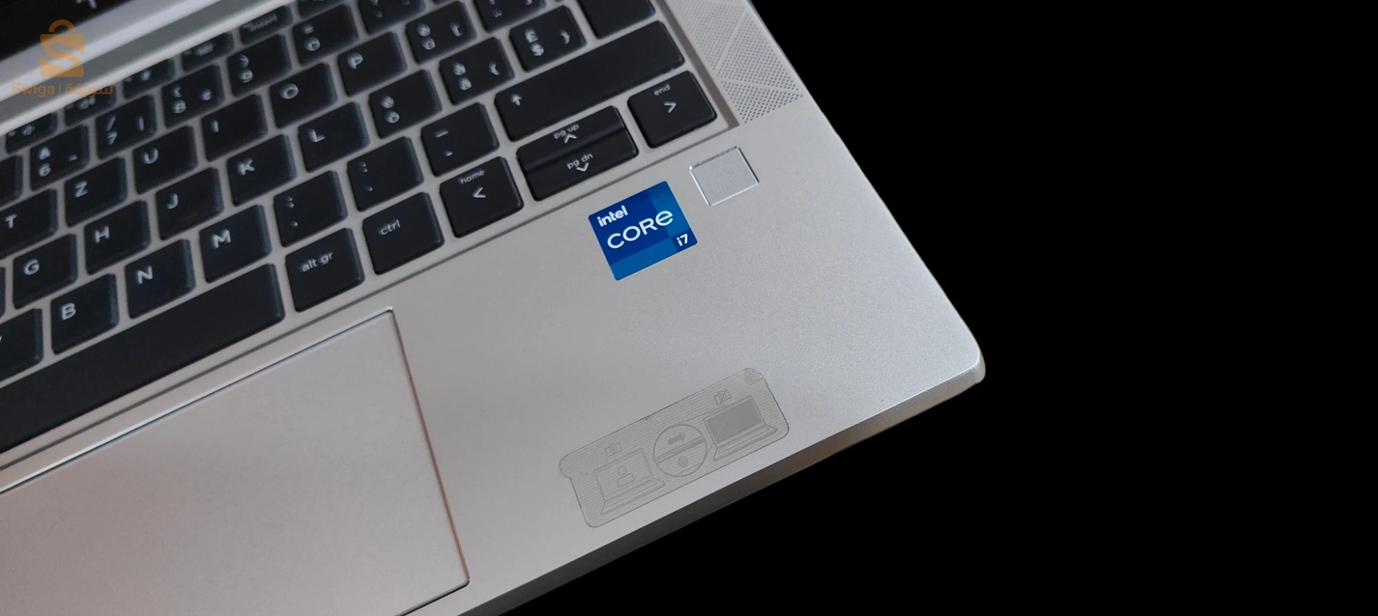 Laptop HP Elite book, état 9.5/10.

- 11th Gen Intel(R) Core(TM) i7-1165G7 @ 2.80GHz 2.80 GHz
- Mémoire 8 Go Bande passante 1600 MHz DDR4-3200
- Carte Graphique Intel(R) Iris(R) Xe Graphics
- Disque dur SSD 256G
- Écran 13,2'' FHD IPS
- Intel Corporation Tiger Lake-LP Smart Sound Technology Audio Controller ( BANG & OLUFSEN )
- Clavier Rétroéclairé
- Audio BANG & OLUFSEN
- Lecteur d'empreinte digitale
- Lecteur Carte SIM

avec chargeur Originale et Windows 11 Originale.