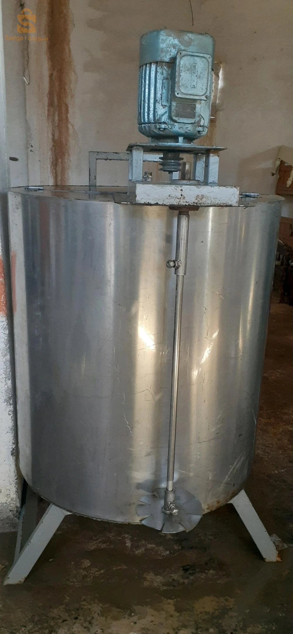 Matériels production detergant.