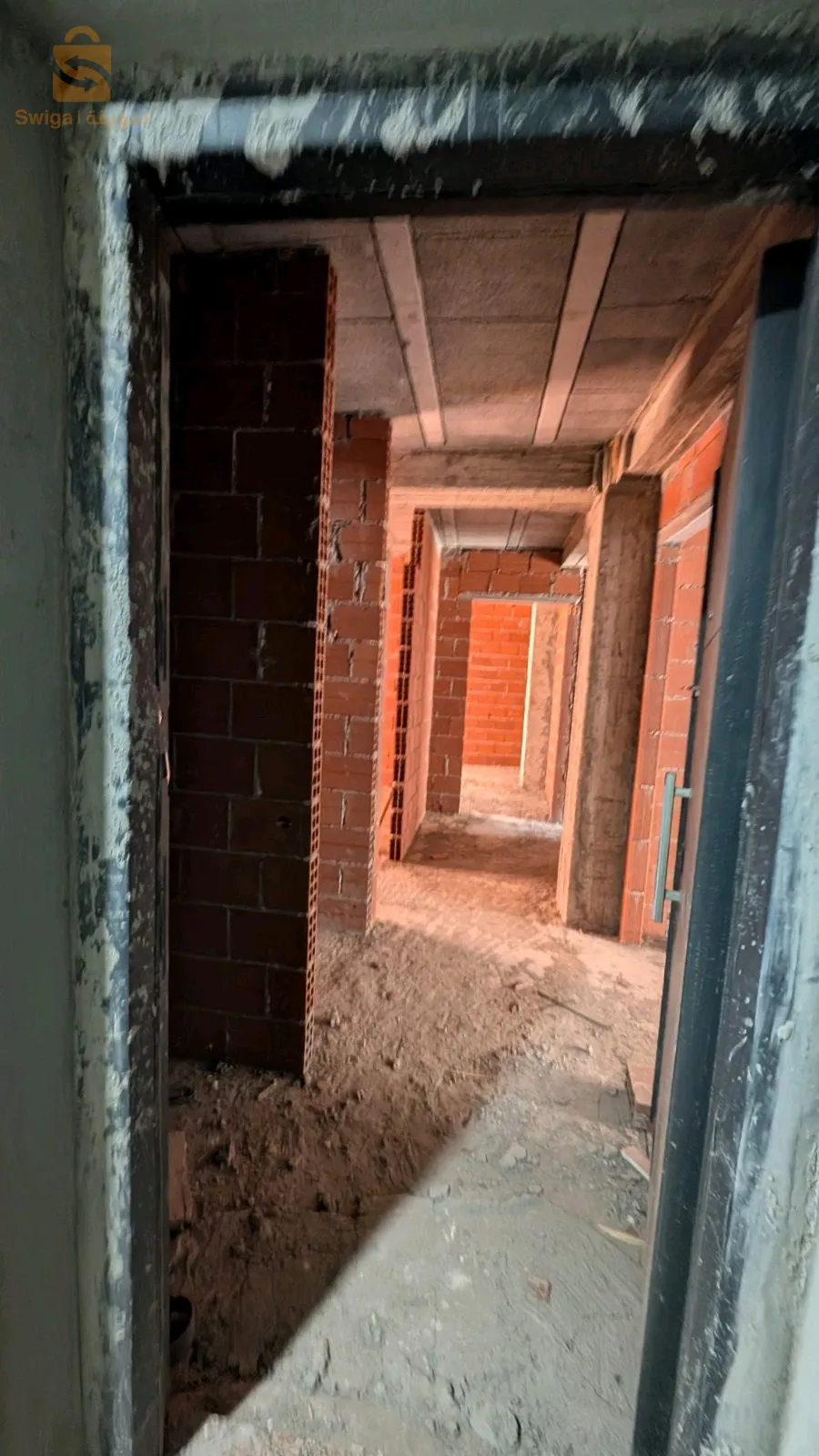 f4 - بالكون في العاصمة