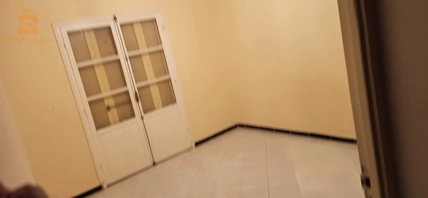 bonjour je vente un joli duplex f5 à bouzereah la fonton Alger centre