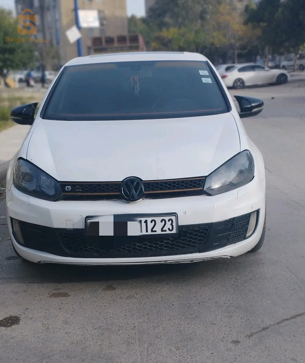 GOLF 6