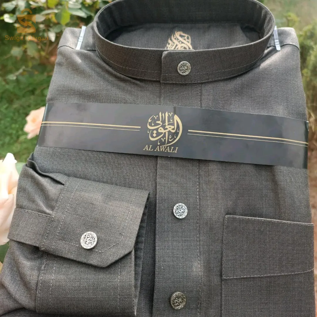 قميص العوالي متوفر بعدة الوان مع اختلاف شكل الازرار المقاسات 52 54 56 58