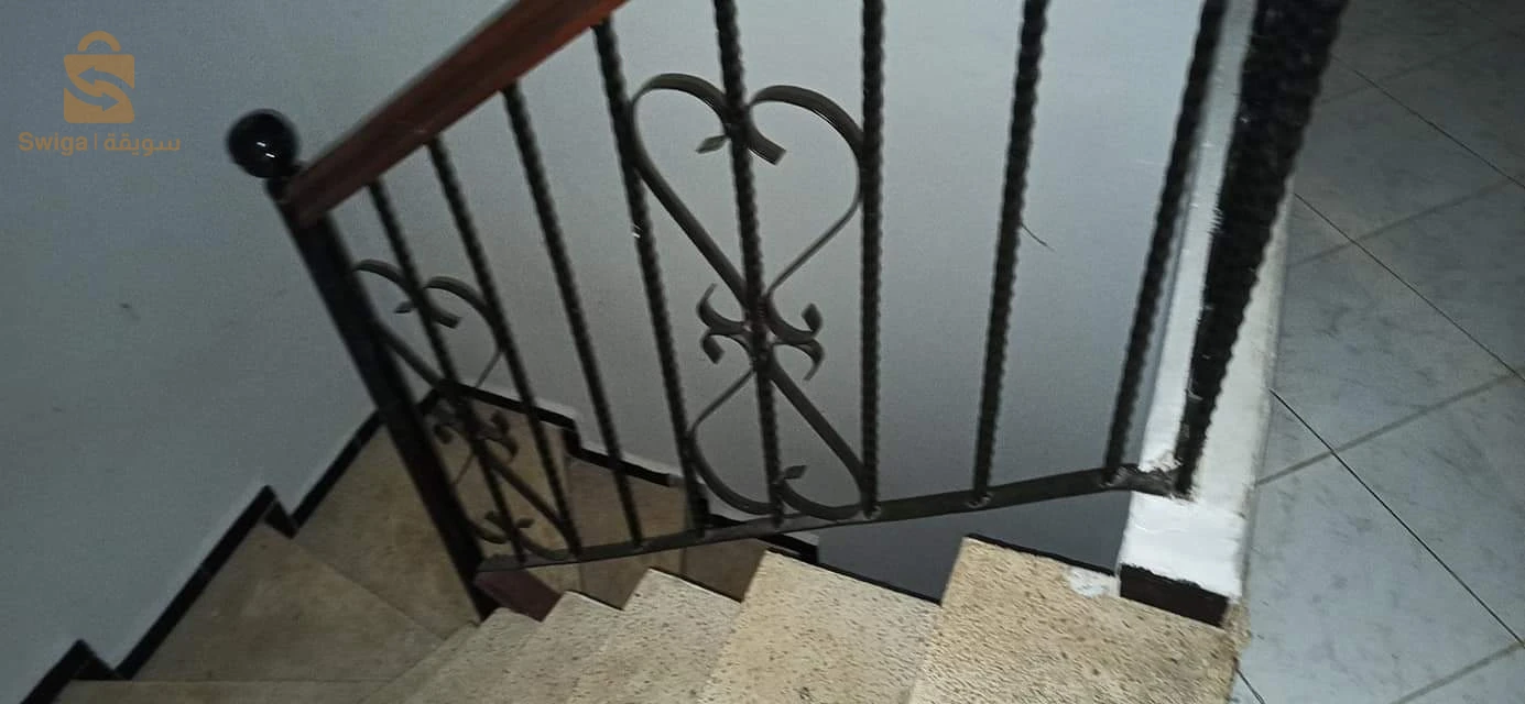 je vente un joli duplex af5 a bouzereah la fonton Alger centre 0797 259774