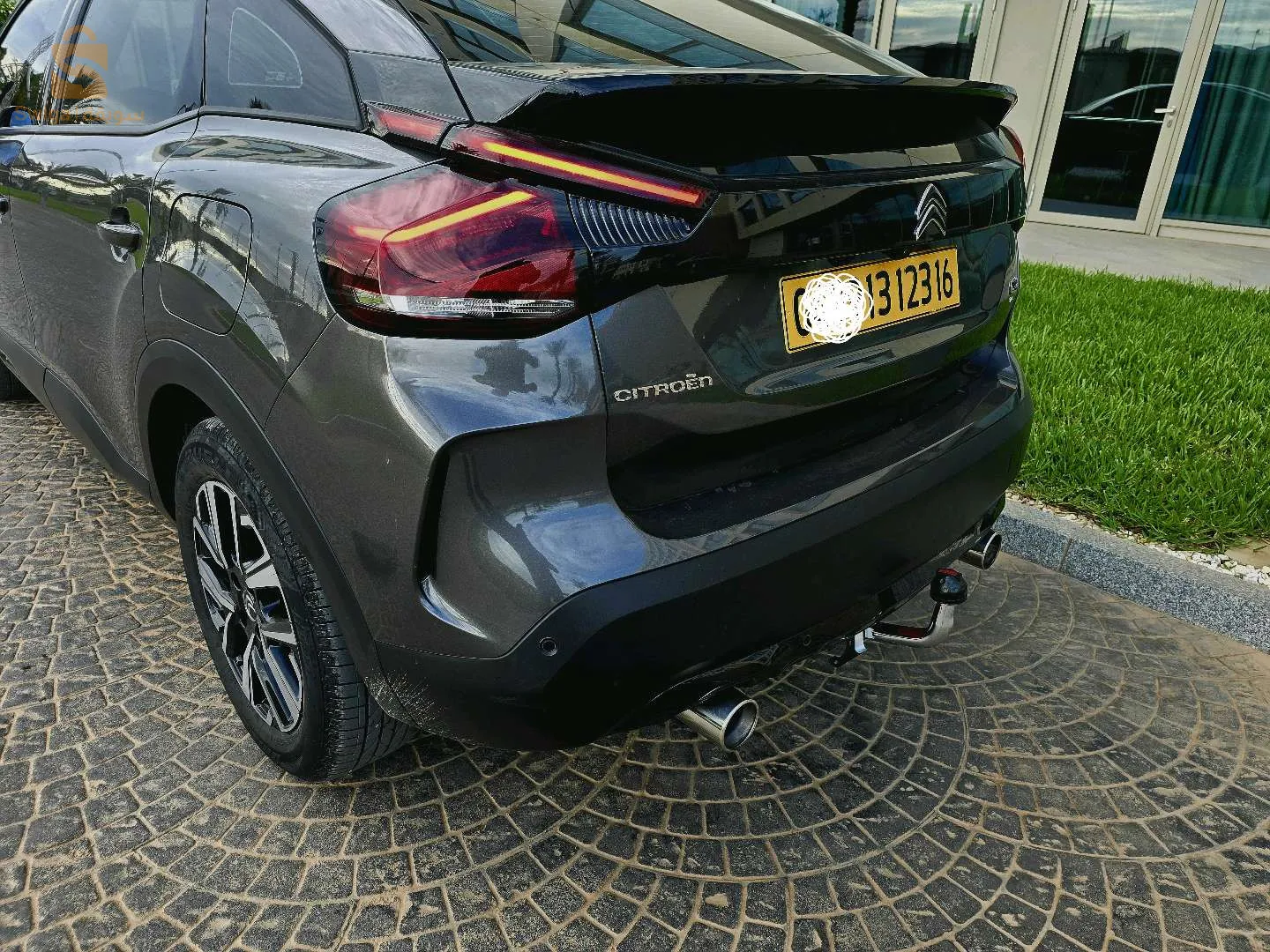 voiture propre et bien entretenu