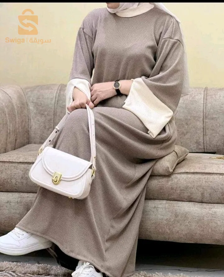 Taille : Standard ✅
Couleurs :
* Marron chocolat 
* ⁠Noir 
* ⁠Beige clair 
* ⁠beige foncé  

نوع القماش : la cote demi saison✅
توصيل متوفر لجميع الولايات 🚚