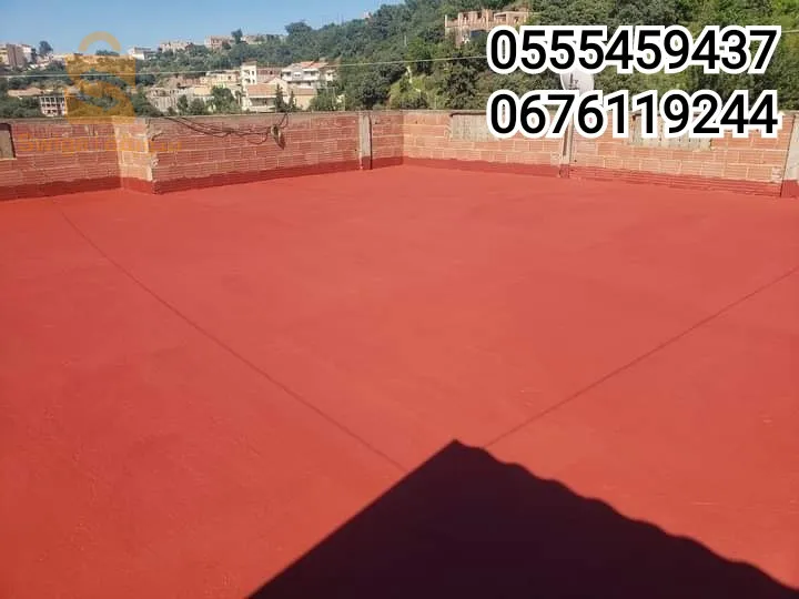 عزل الأسطح المتضررة من تسرب المياه