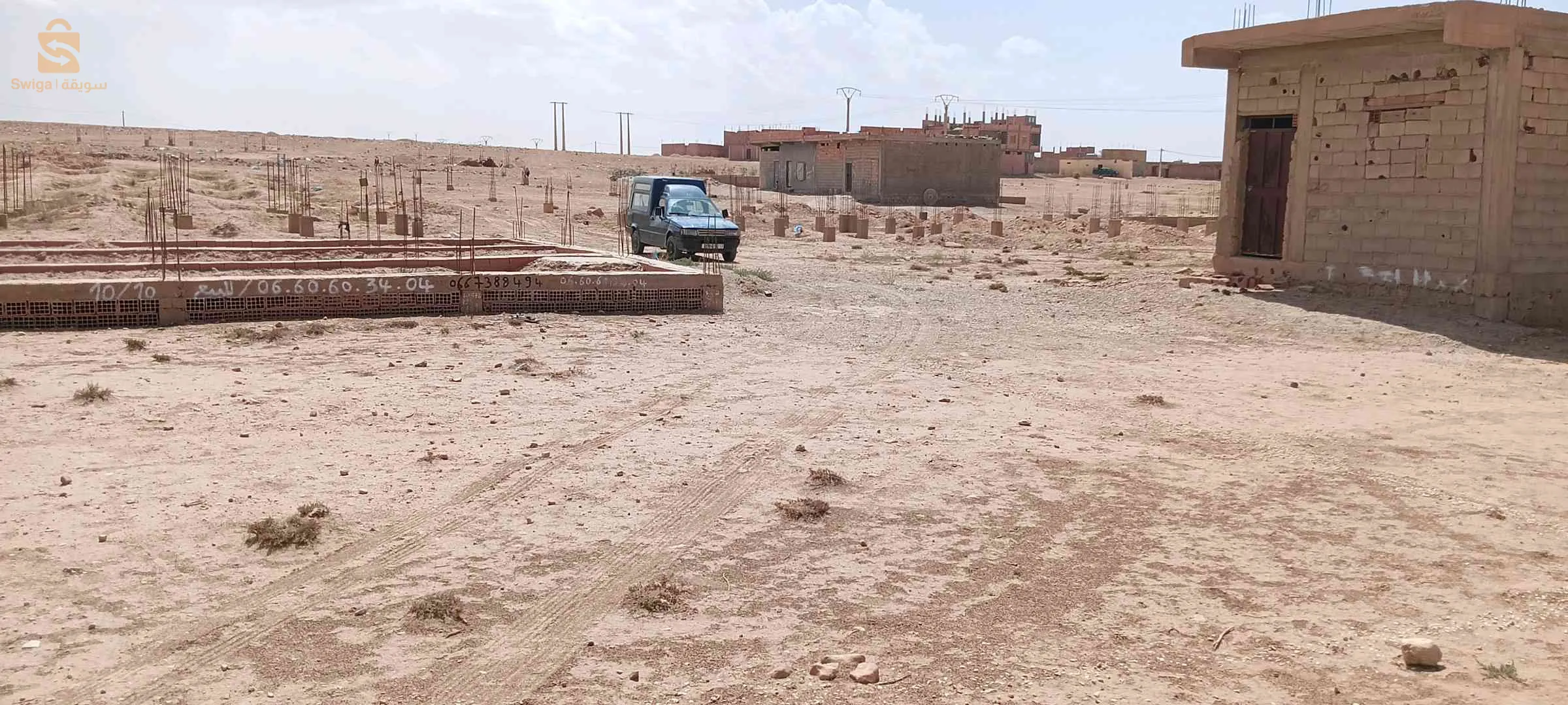 ارض في بنات بلكحل 3 واجهات تنازل 
مساحة 10/20